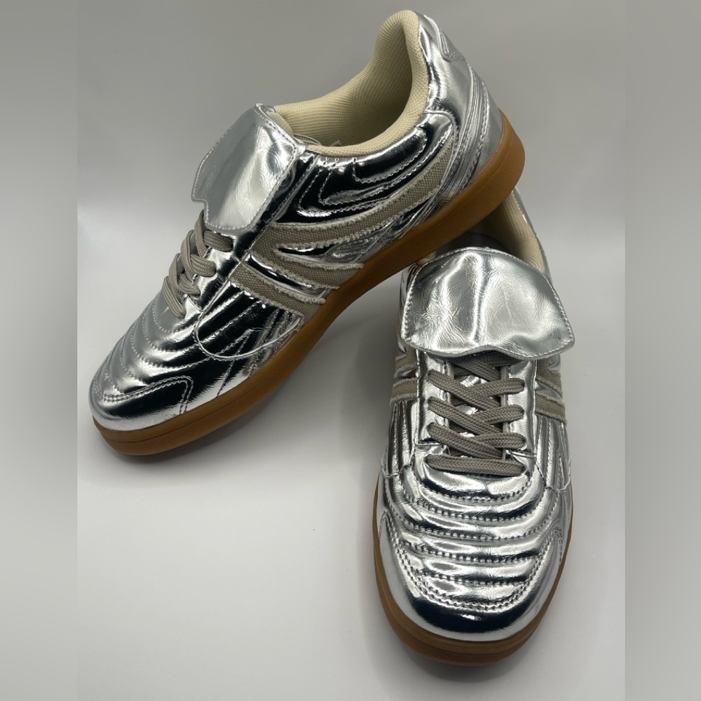 NEW Steve Madden Madrid Silver Sneakers Size 9 - Picture 2 of 13